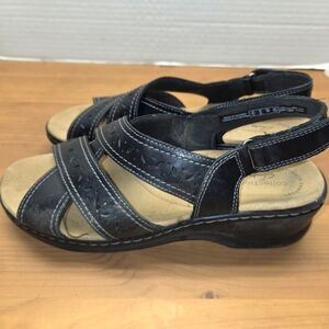 Clark lexi sandals women size9